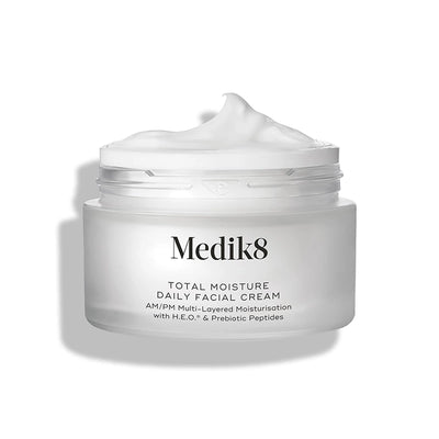 Medik8 Total Moisture Daily Facial Cream tarro abierto