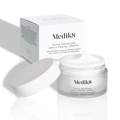 Medik8 TOtal Moisture Daily Facial Cream con caja