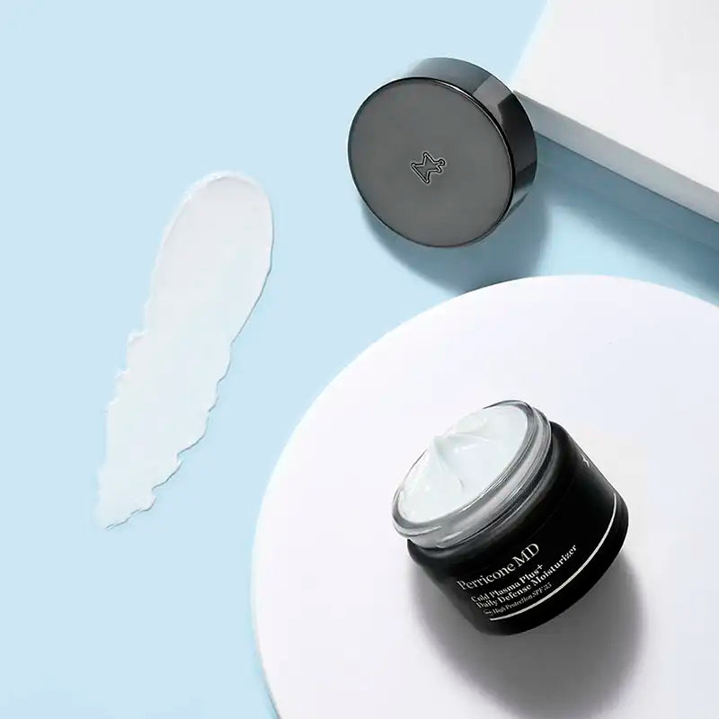 crema de día antienvejecimiento con SPF Cold Plasma Plus+ Daily Defense Moisturizer