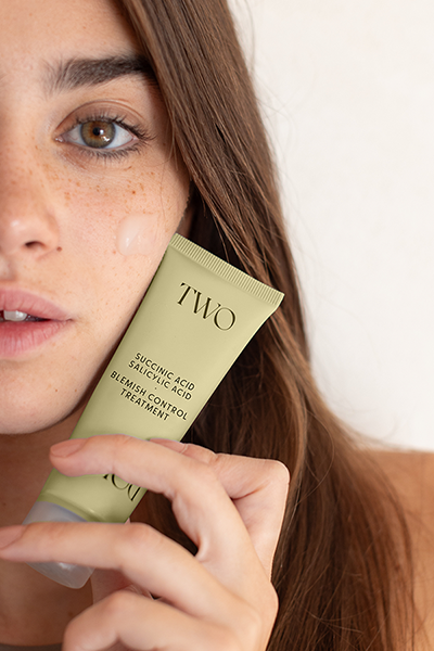 Two Poles Blemish Control Treatment para tratar las imperfecciones