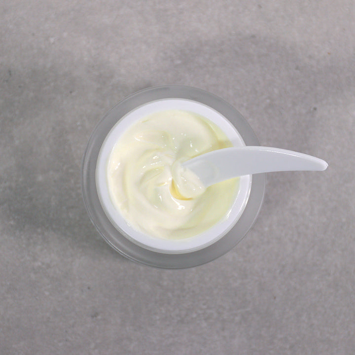 Daily Radiance Vitamin C - Medik8 - Pure Niche Lab