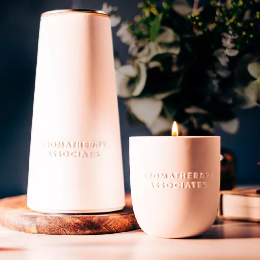 Deep Relax Candle - Aromatherapy Associates - Pure Niche Lab